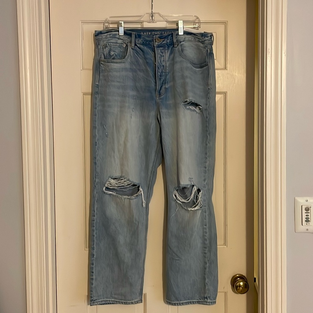 NWT American Eagle boyfriend jeans size 12